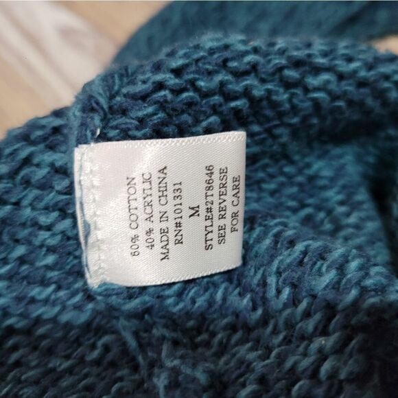 Turquoise & Navy Crop Knit Sweater Medium - Picture 10 of 12
